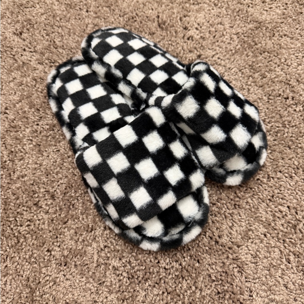 Checkered Slide Slippers Black and White